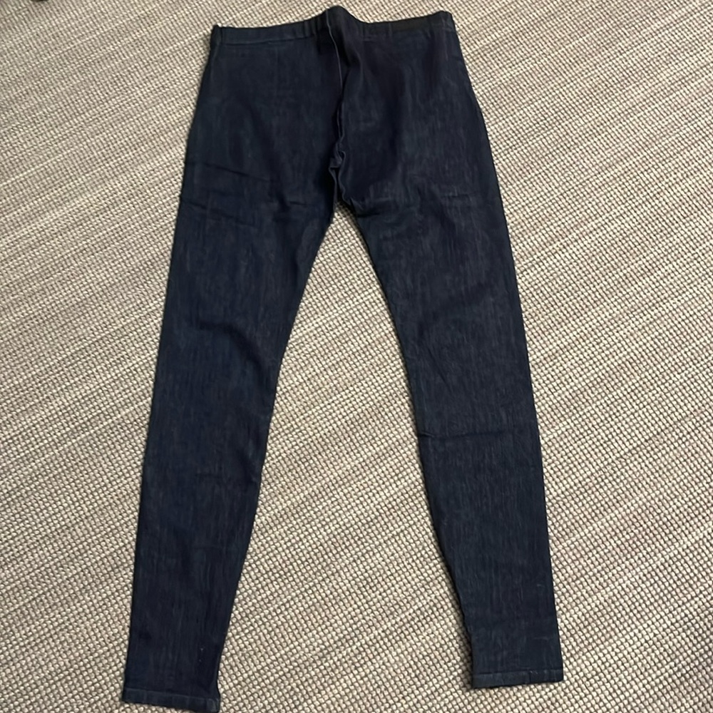 Like new women’s Joe’s Jeans Jeggings. Size S. Barely worn.